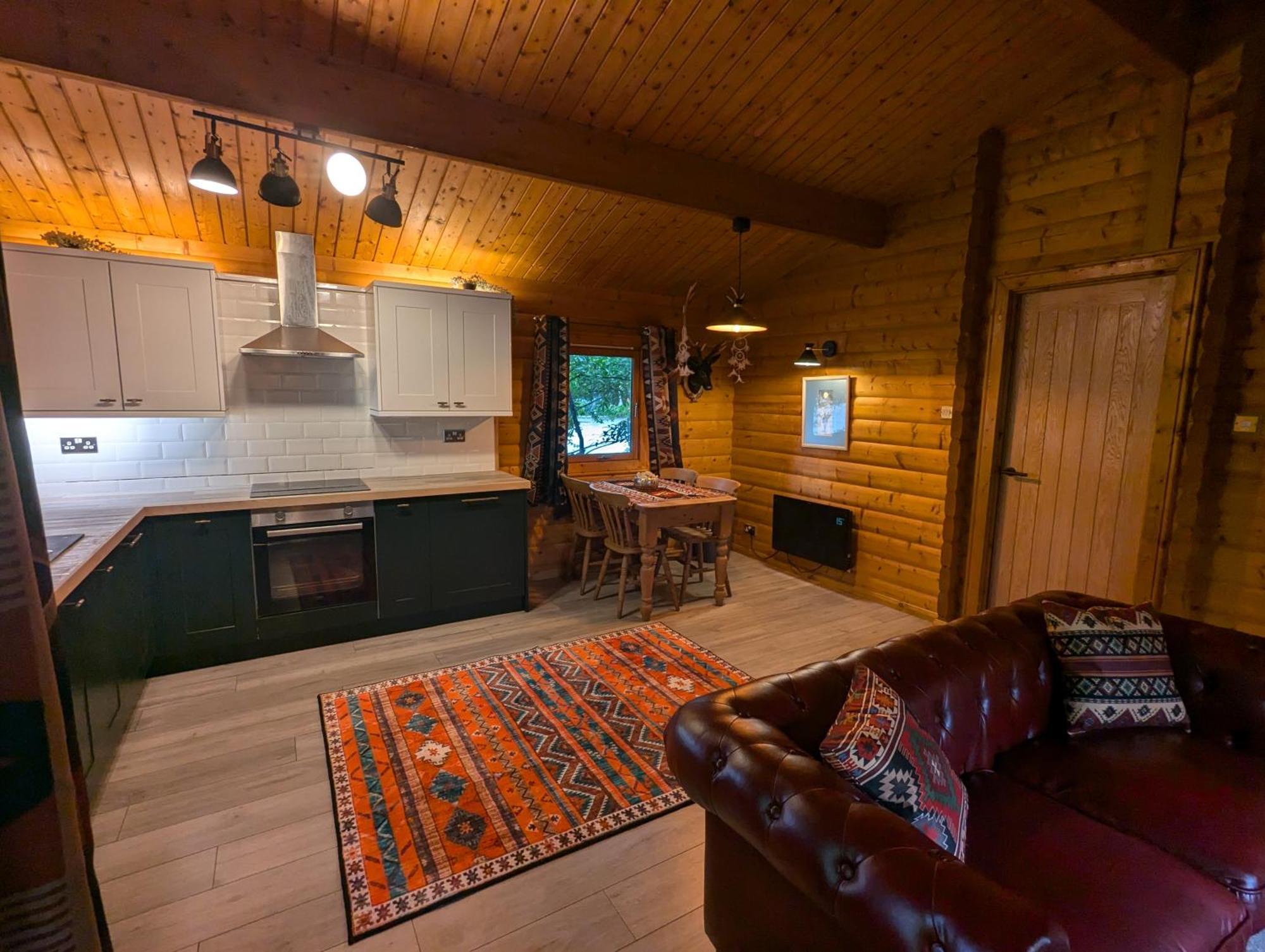 Pineshadow Lodge-Dog Friendly Kenwick Park Louth Louth  Exterior photo