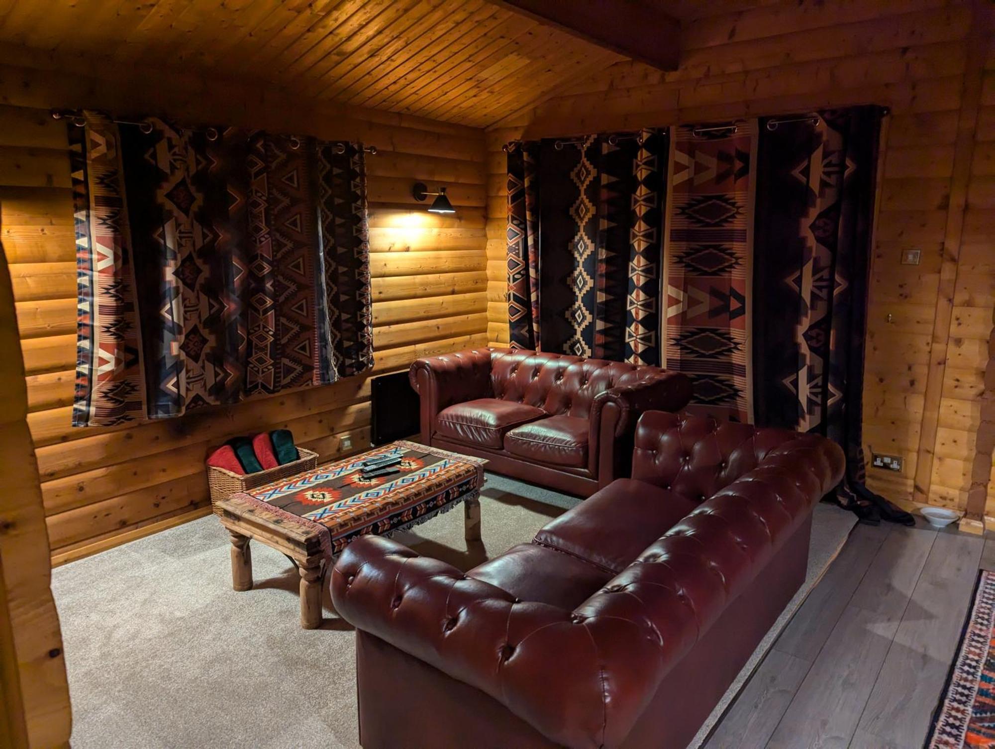 Pineshadow Lodge-Dog Friendly Kenwick Park Louth Louth  Exterior photo